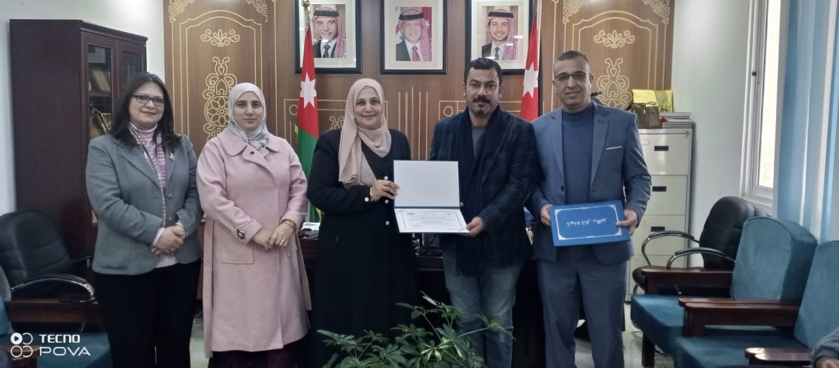 المصري تكرم أعضاء اللجنة الثلاثية المشرفة على قاعات امتحانات الثانوية العامة في تربية المزار الشمالي