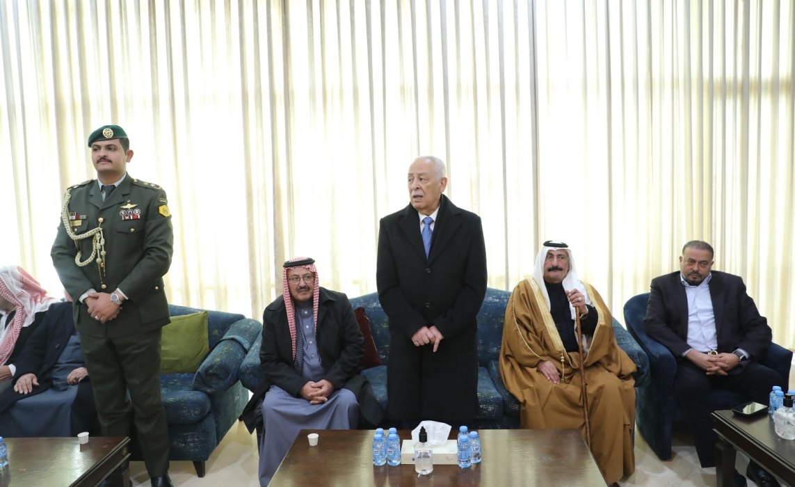 مندوبا عن الملك وولي العهد… العيسوي يعزي عشائر القطارنة وزوغانه  وأبوحمور والطوال