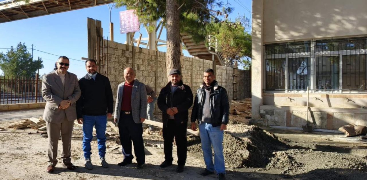 الجريري يتفقد عطاء مشروع بناء سور مدرسة منجا الثانوية للبنين في لواء الجيزة.