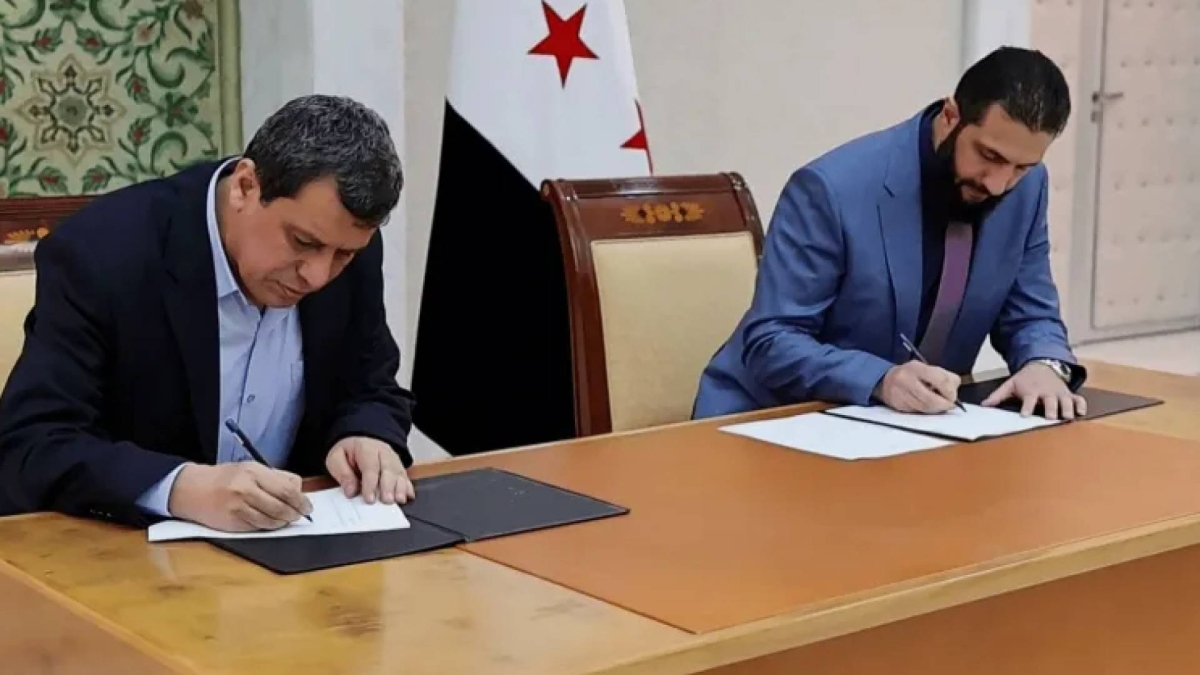 مظلوم عبدي يتوجه إلى دمشق للقاء أحمد الشرع