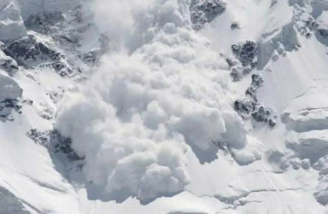 ارتفاع عدد ضحايا الانهيارات الثلجية في النمسا