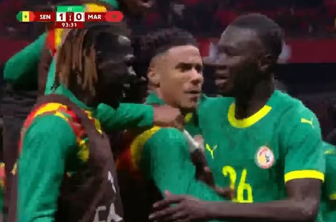 السنغال تفتتح التسجيل في الشباك المغربية خلال الشوط الإضافي الأول