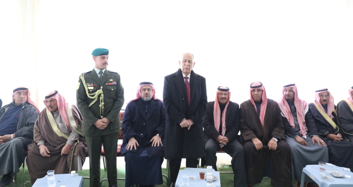مندوبا عن الملك وولي العهد...العيسوي يعزي عشيرة الفايز...صور