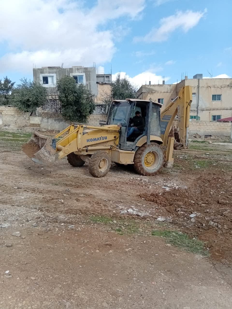 بلدية لواء الموقر تواصل تنفيذ أعمال خدمية ميدانية لتعزيز السلامة وتحسين الخدمات...صور