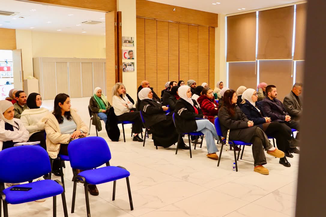 الهلال الأحمر الأردني يستضيف محاضرة للتعريف بقانون الضمان الاجتماعي....صور