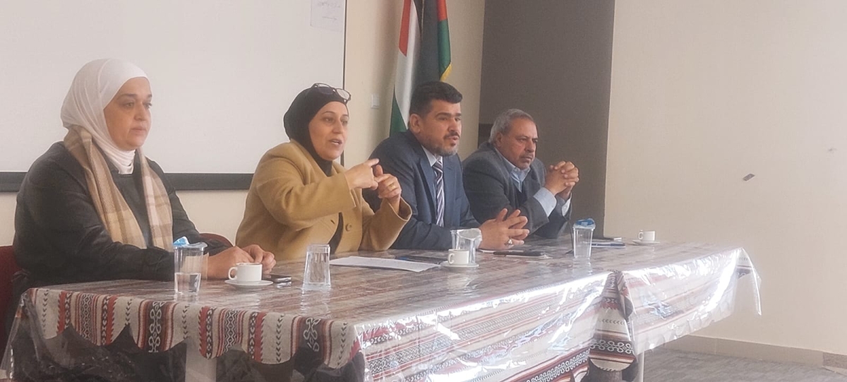 العدوان تترأس اجتماعاً لمديري المدارس في تربية الشونة الجنوبية