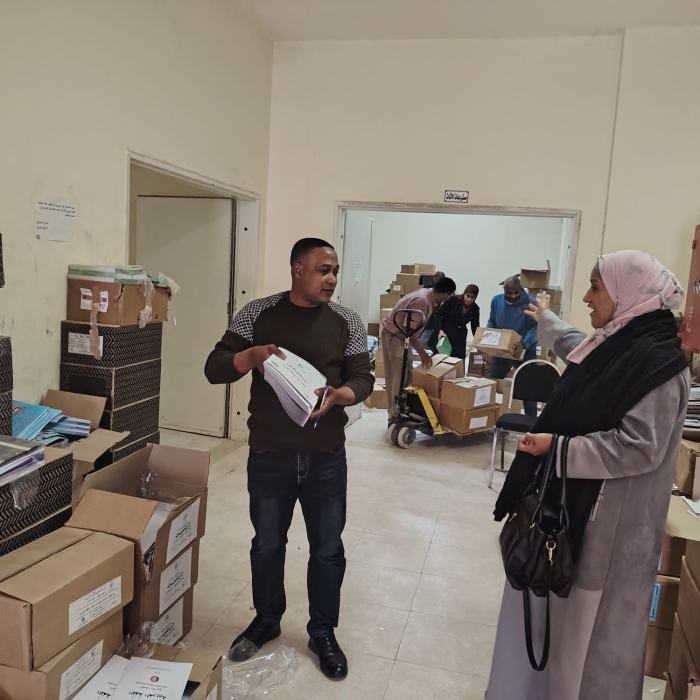 تربية الأغوار الجنوبية تسلّم الكتب المدرسية للمدارس استعدادًا للفصل الدراسي الثاني