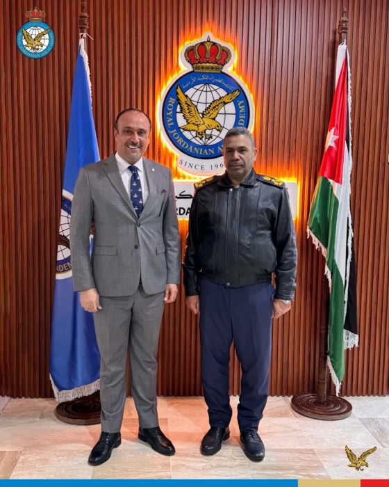 أكاديمية الطيران الملكية الأردنية تستقبل الملحق العسكري العراقي