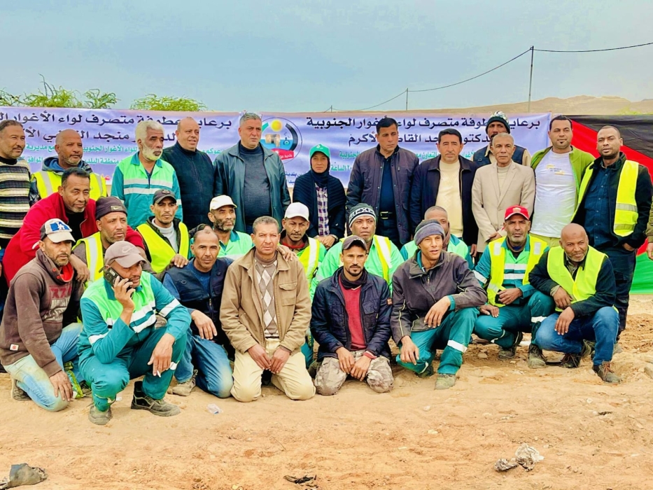 إطلاق حملة التشجير الوطنية في لواء الأغوار الجنوبية برعاية متصرف اللواء...صور