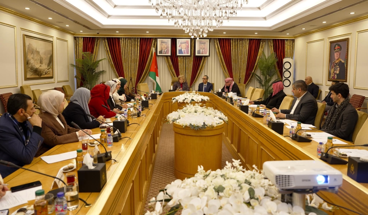 ثقافة الأعيان  تلتقي  مبادرة خبراء الأردن للإبداع والريادة...صور