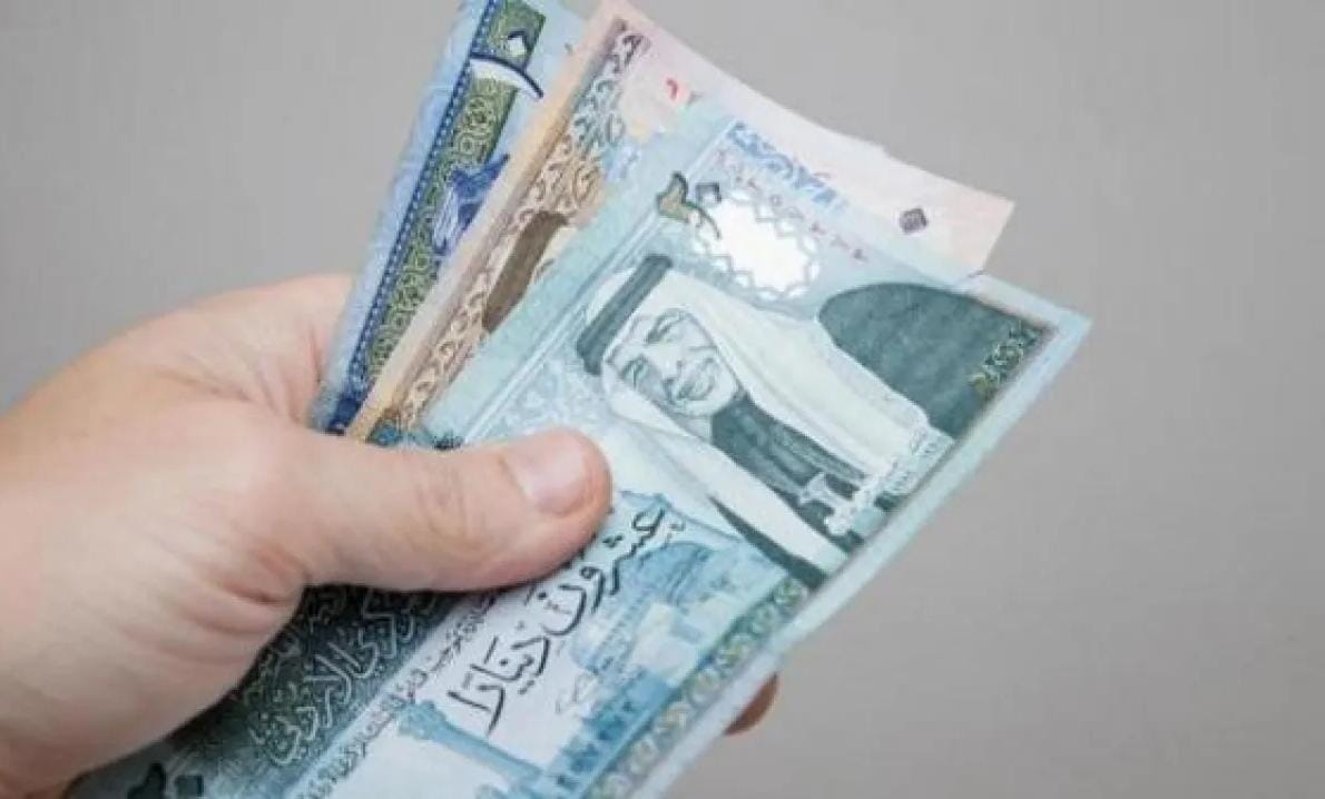 كتلة نيابية تطالب بتأجيل القروض قبل رمضان وعيد الفطر