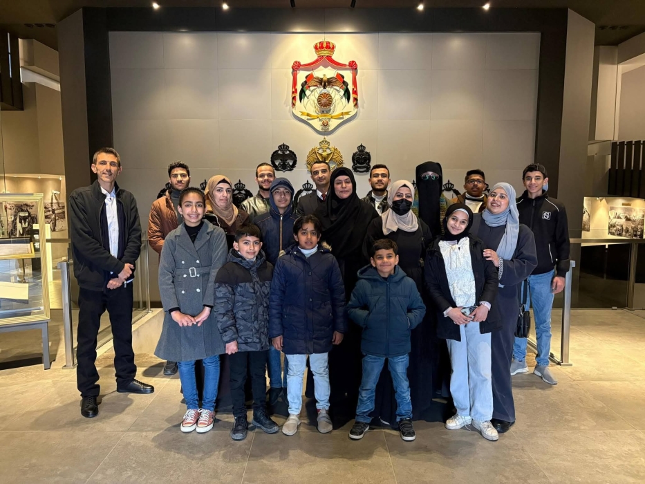 جمعية فكر وإرادة للصم تزور صرح الشهيد في عمّان