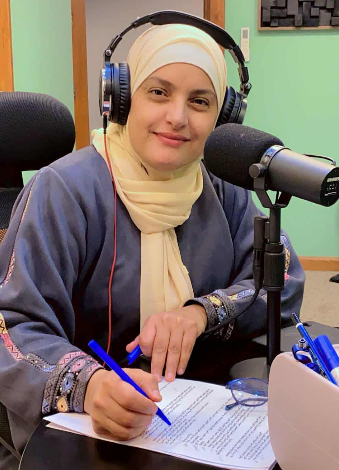 ابو خلف تكتب التاريخ ..كم بقى لنا .. بلسان الأرض والأنبياء