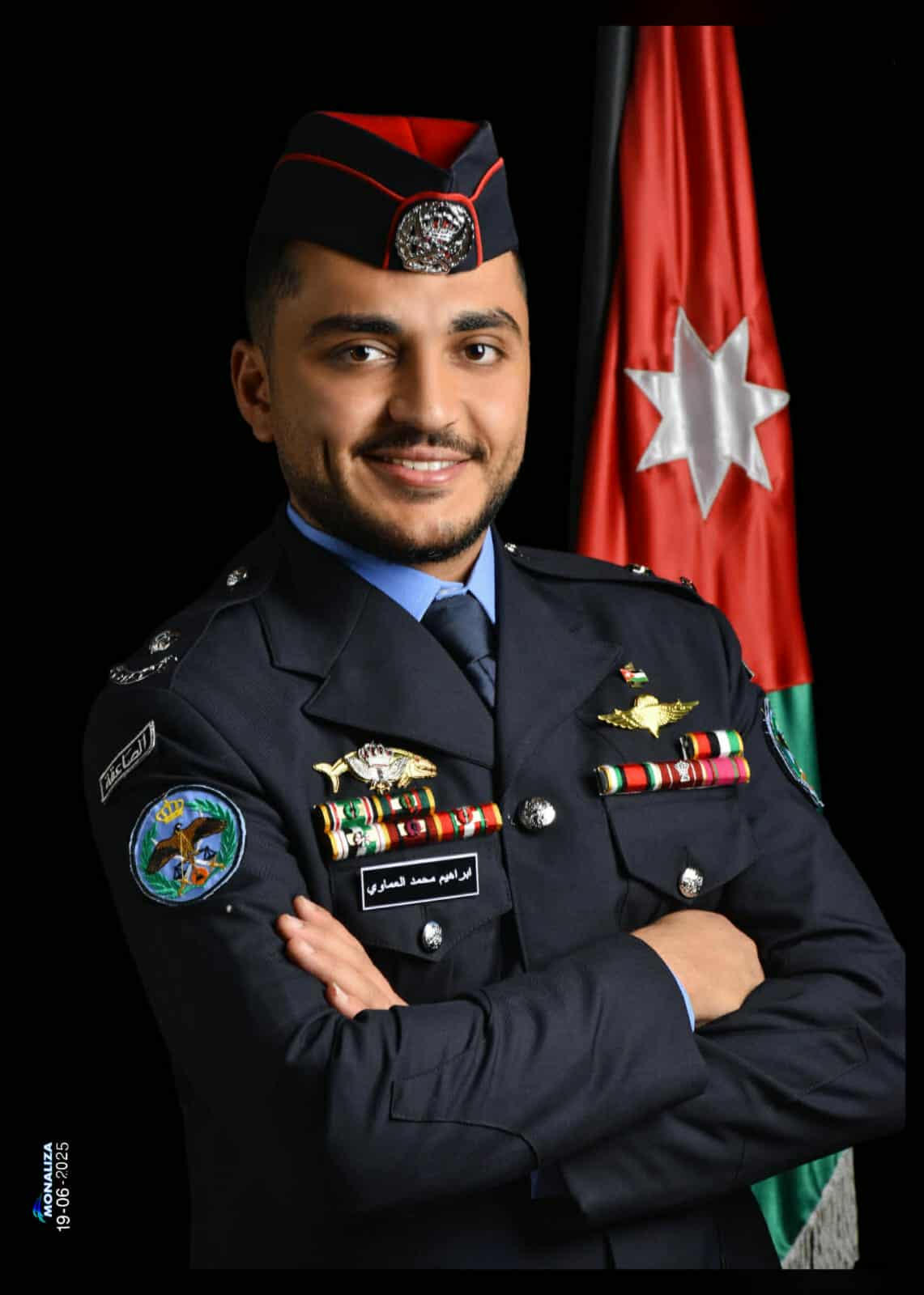 أبناء المرحوم أبو سائد العماوي يهنئون بتخرج الملازم إبراهيم محمد العماوي من دولة قطر