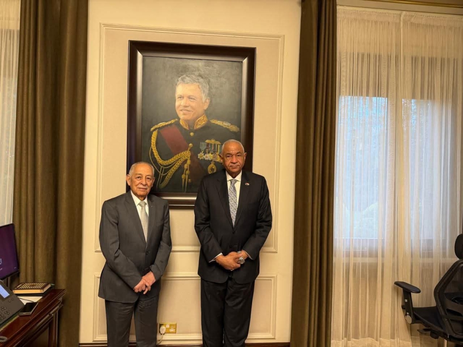 السفير حسن سوار الذهب يلتقي رئيس الديوان الملكي الهاشمي في عمّان... صور