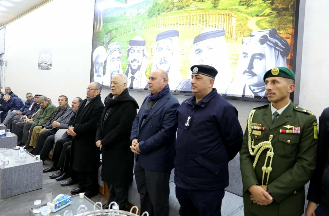 مندوبا عن الملك وولي العهد.. العيسوي يعزي عشائر العيسى والحراحشة والعتوم والمرازيق والشمالي...صور