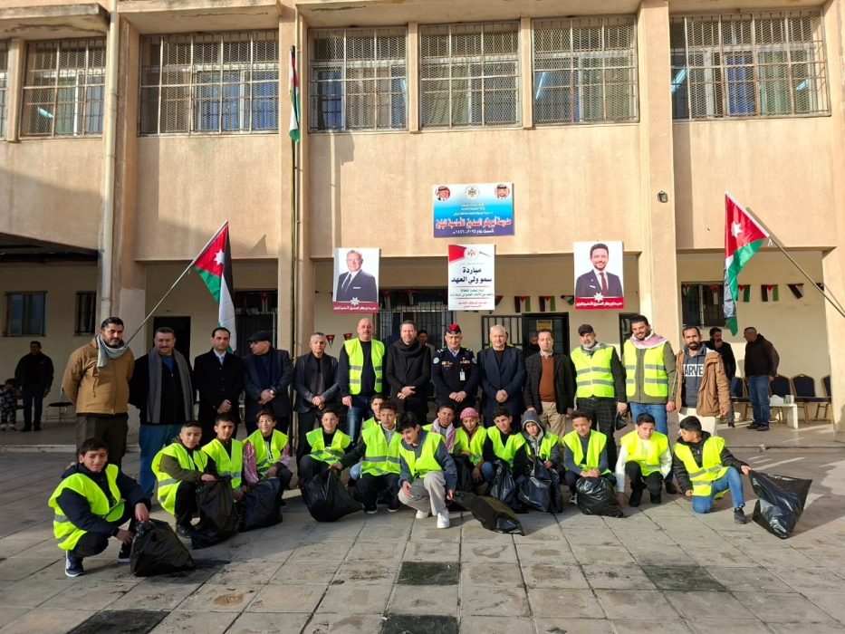 أبو عزام يتفقد مدارس جرش في أول أيام الفصل الثاني ويعلن بدء تنفيذ مبادرة ولي العهد البيئية