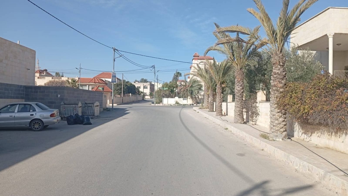 بلدية المفرق الكبرى تنفّذ حملة نظافة شاملة في عدة أحياء...صور