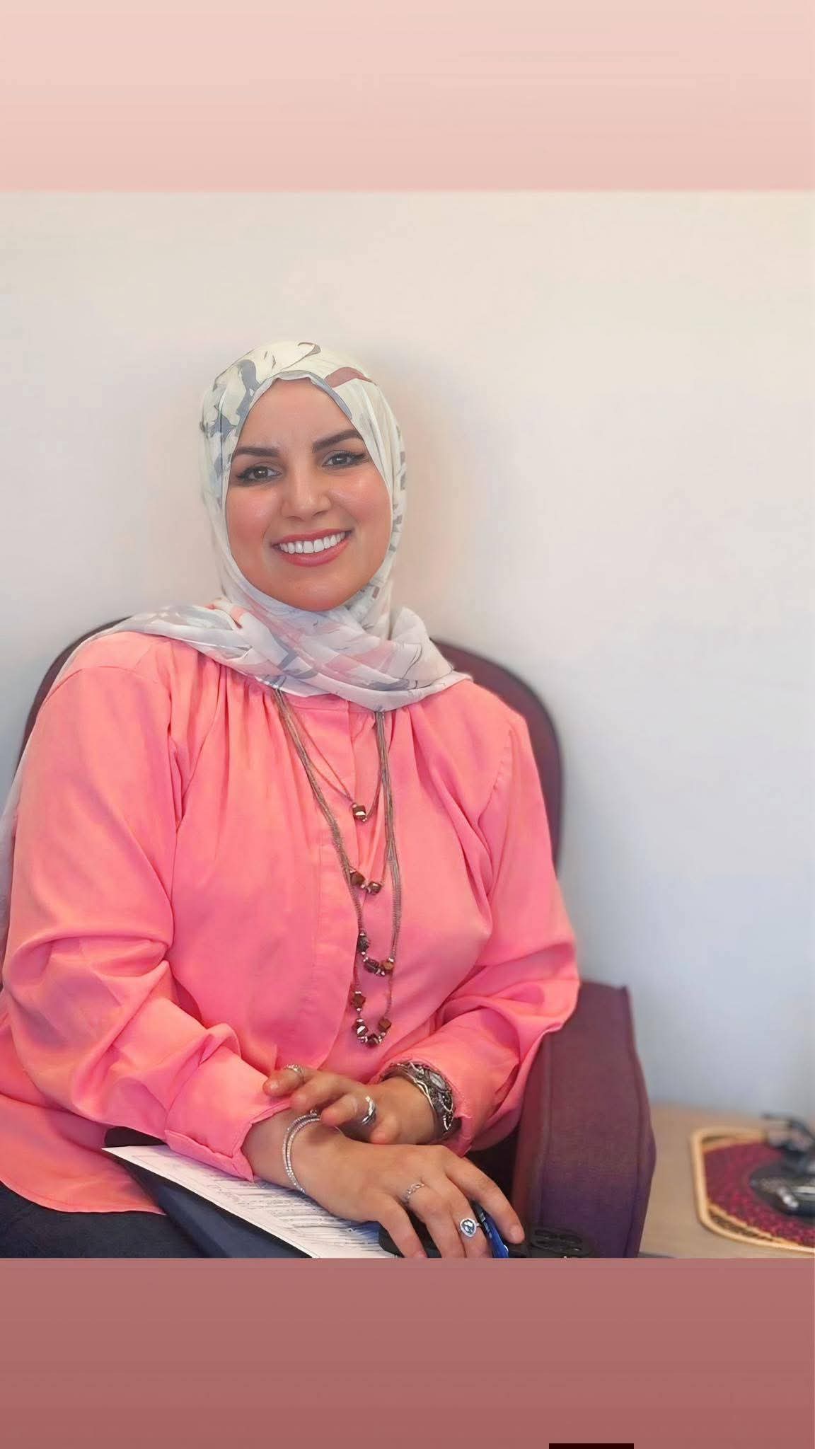 الزبن يبارك نقل الدكتورة هنادي الخطيب إلى وظيفة مستشار التطوير المدرسي