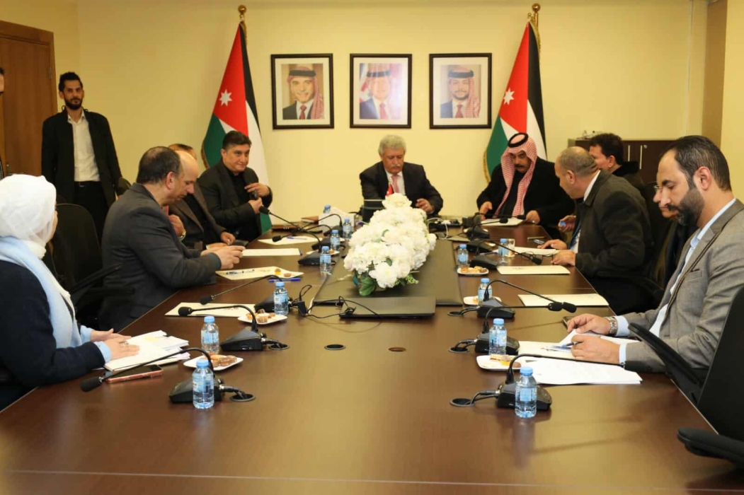 البدادوة: قطاع الشاحنات والنقل البري قطاع رافد للاقتصاد الوطني