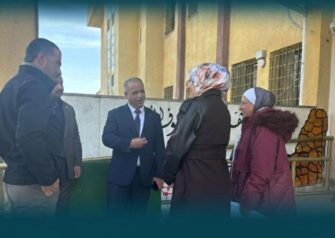متصرف لواء الجامعة يتفقد صيانة مدرسة صويلح الثانوية للبنات