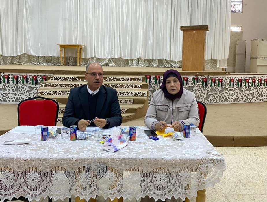 السفاسفة يترأس اجتماعًا موسعًا مع مديري ومديرات مدارس مديرية البادية الجنوبية