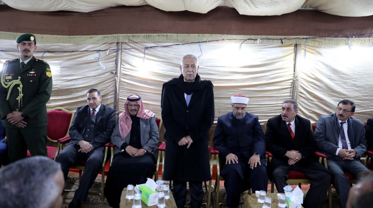 مندوبا عن الملك وولي العهد.. العيسوي يعزي عشائر الشوابكة والغويري والبلوش...صور