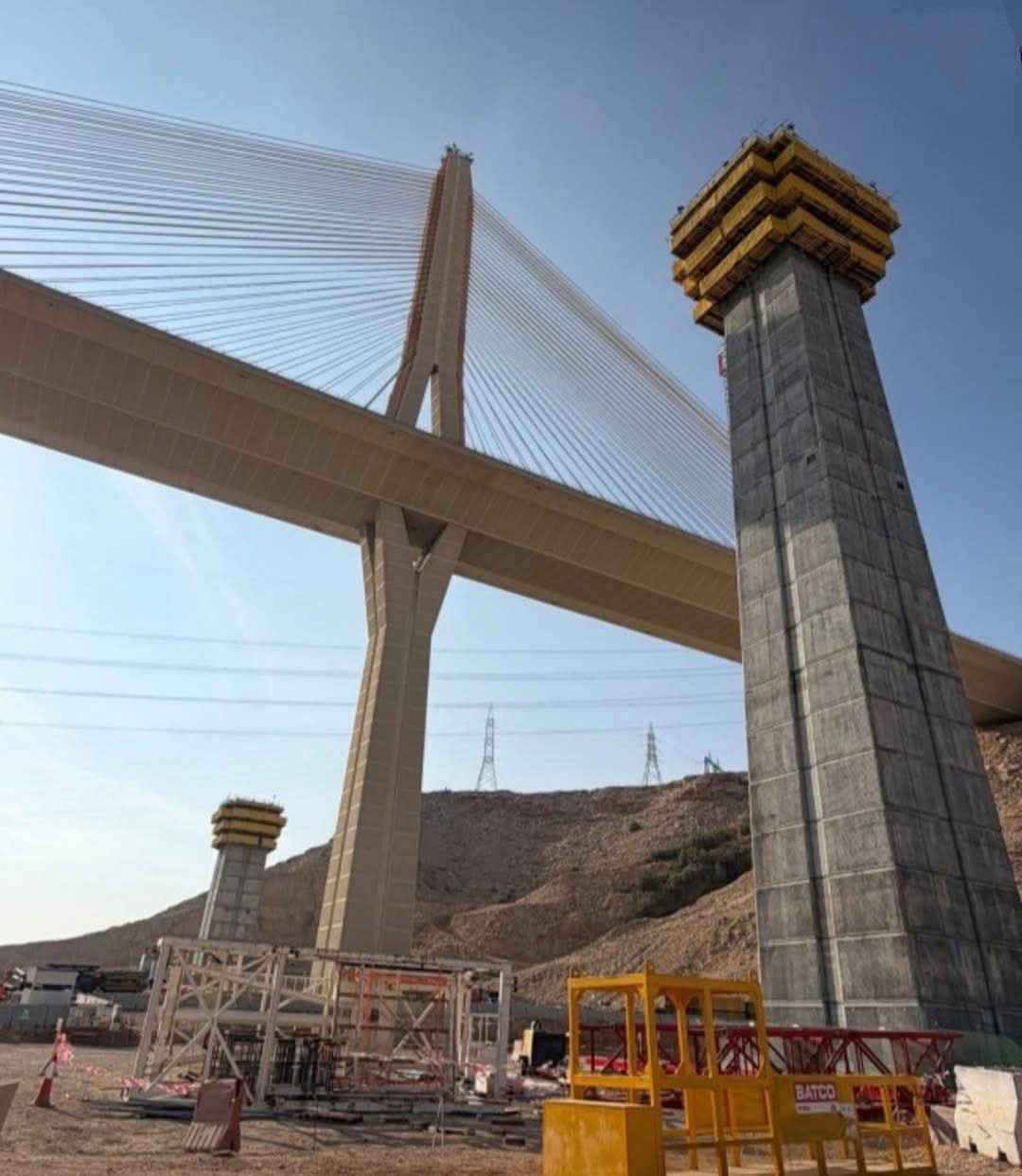 جسر وادي لبن في الرياض… إنجاز هندسي متقدّم