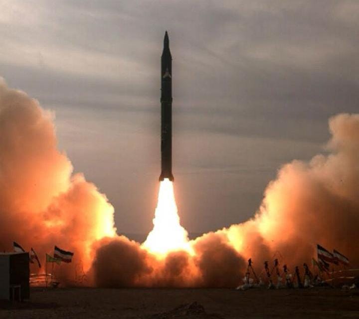 إيران تجهز جيشها لضرب أمريكا.. ما القصة؟