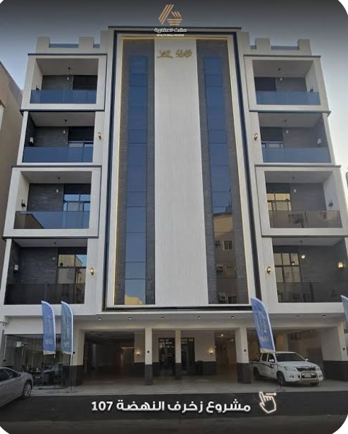 زُخرُف.. مشروع أردني يعيد قراءة التراث الشرقي بقطع خشبية ومخملية