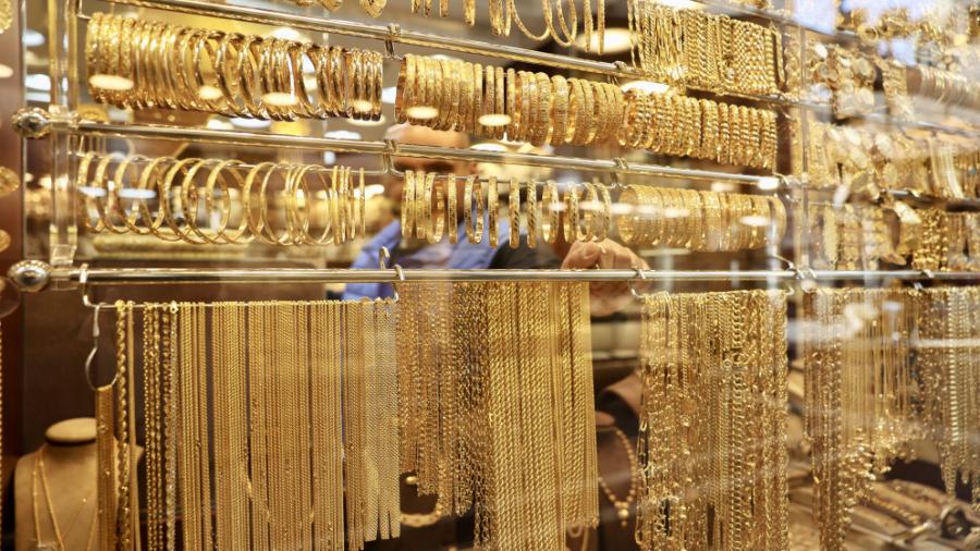 الحلي والمجوهرات: إرباك عالمي في سوق الذهب وتسعيرة النقابة الأقرب للحقيقة