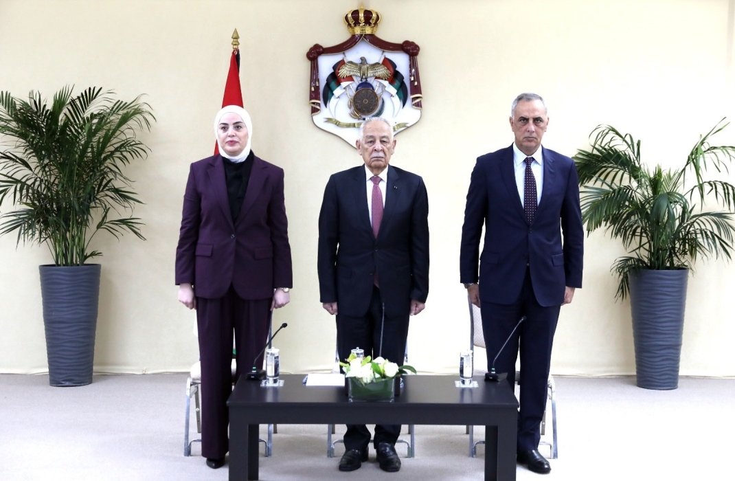 تسليم الدعم الملكي السنوي لـ 438 جمعية ومؤسسة خيرية...صور