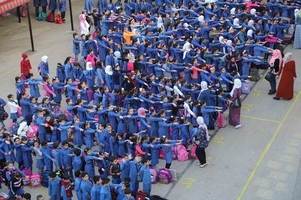 طلبة المدارس الخاصة يتوجهون لمقاعدهم الدراسية اليوم