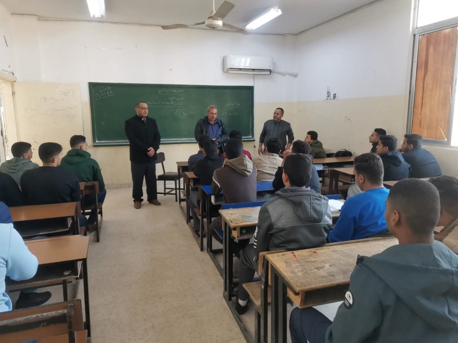 تربية الشونة الجنوبية في زيارة تفقدية لمدرسة الروضة الثانوية للبنين