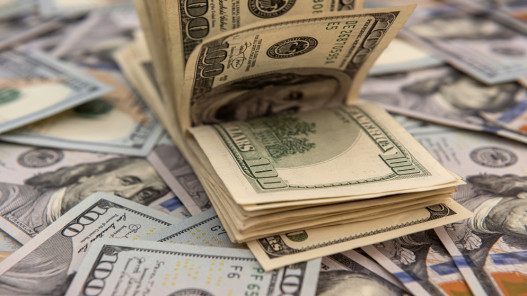 الدولار يستقر وسط تقييم المستثمرين لنهج المركزي الأميركي بقيادة وارش