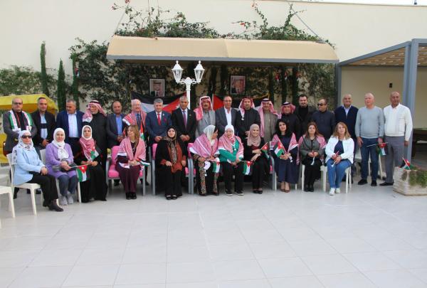 جمعية عَون الثقافية تحتفل بعيد ميلاد القائد في مضارب قبيلة العدوان