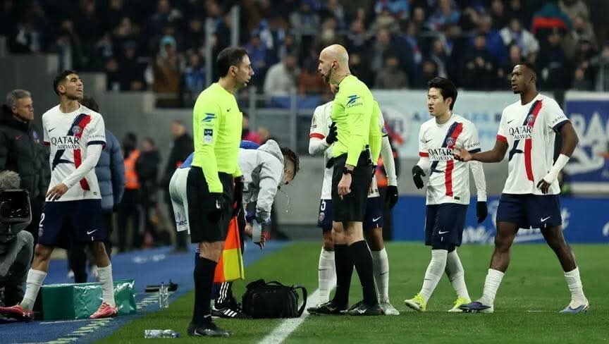 حكيمي أكثر اللاعبين تعرضًا للطرد في تاريخ بي اس جي