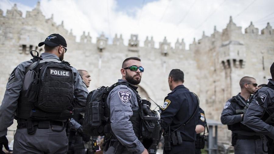 إعلام عبري: اعتقالات في صفوف مسؤولين إسرائيليين بشبهة اختلاس أموال تبرعات الحرب