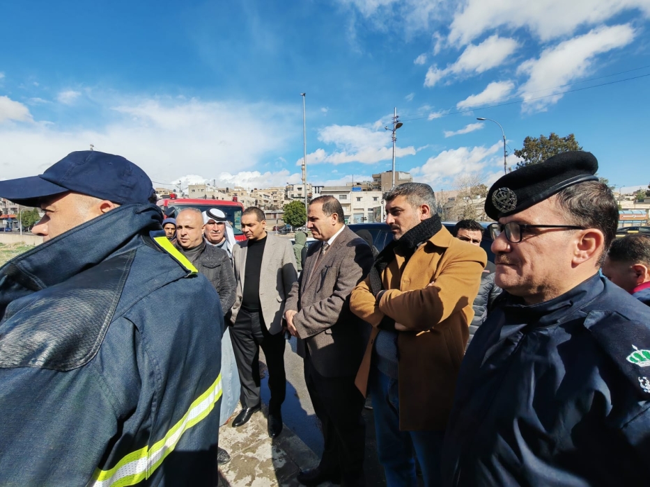 محافظ الزرقاء يعلن العثور على الشاب المفقود بسيل الزرقاء متوفياً..صور