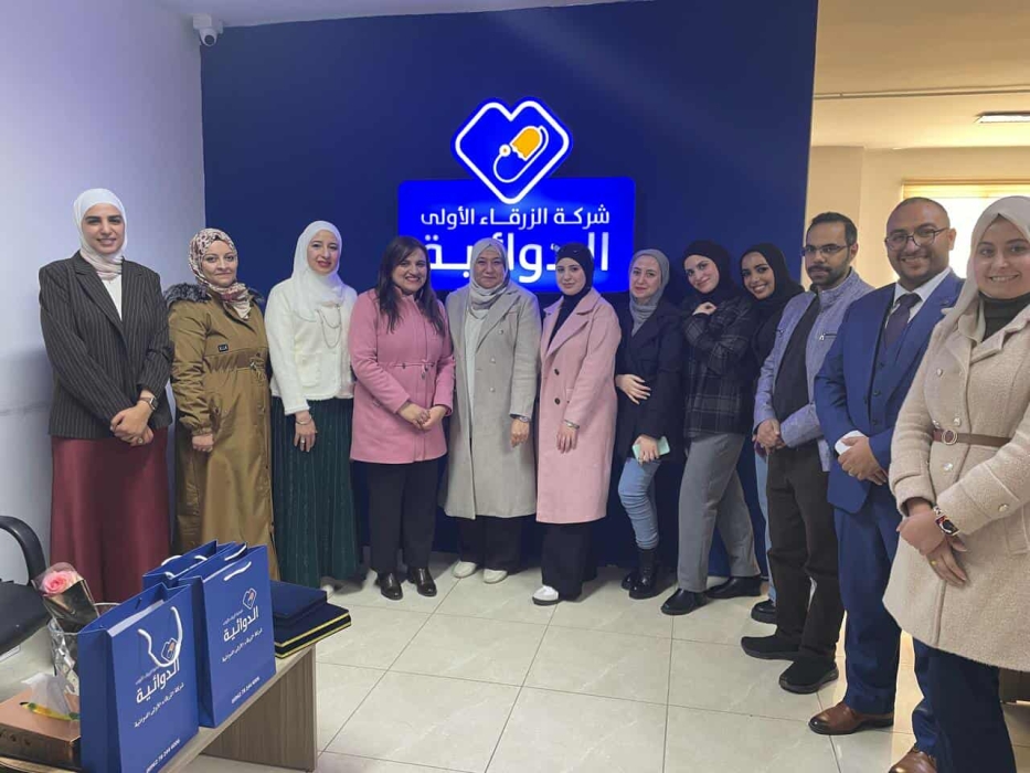 جامعة الزرقاء تبدأ تنفيذ المبادرة البيئية خلي كيسك بسيارتك في مدارس محافظة الزرقاء