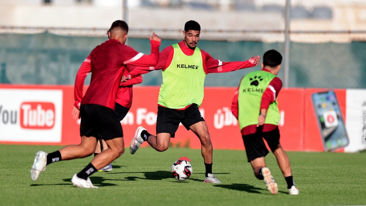 معسكر تدريبي لمنتخب الشباب لكرة القدم في سنغافورة