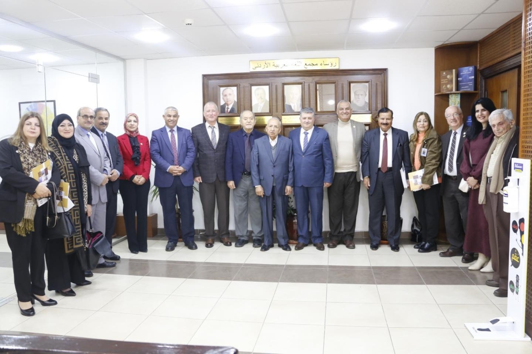 وفد من جمعية عون الثقافية الوطنية يزور مجمع اللغة العربية الأردني لبحث آليات التعاون المشترك