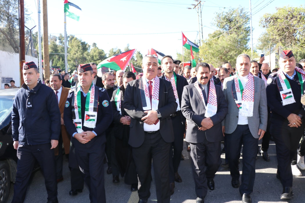 مديرية تربية عجلون تنظم مسيرة وطنية بمناسبة عيد ميلاد جلالة الملك عبدالله الثاني ابن الحسين