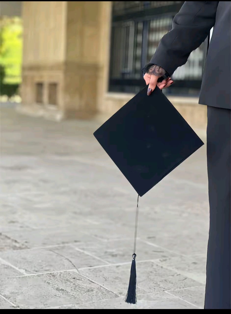 القطيفان يهنئون ابنتهم روان بتخرجها من جامعة الزيتونة الأردنية