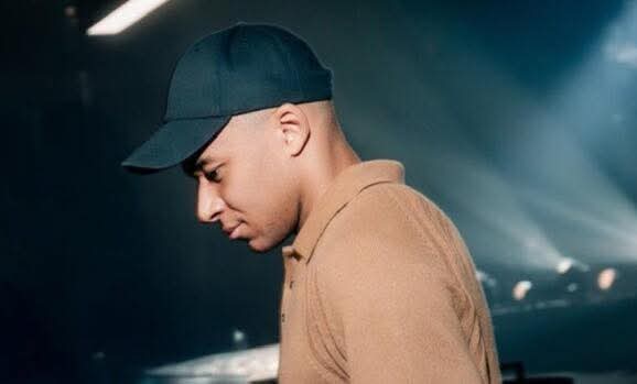 تصعيد جديد في أزمة مبابي وباريس سان جيرمان بسبب مستحقات مالية