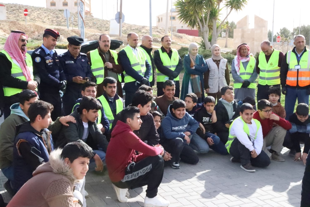 النعيمات يشارك بحملة نظافة للحد من الالقاء العشوائي للنفايات