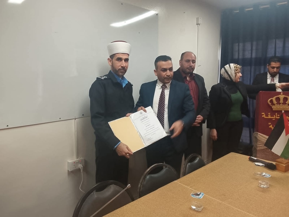 الشرطة المجتمعية تنفذ سلسلة أنشطة توعوية وأمنية في مدارس ومراكز إقليم العاصمة