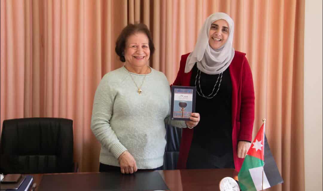 جمعية قرية الأردنيات تستضيف لقاءً ثقافيًا بعنوان لصوص الأثر