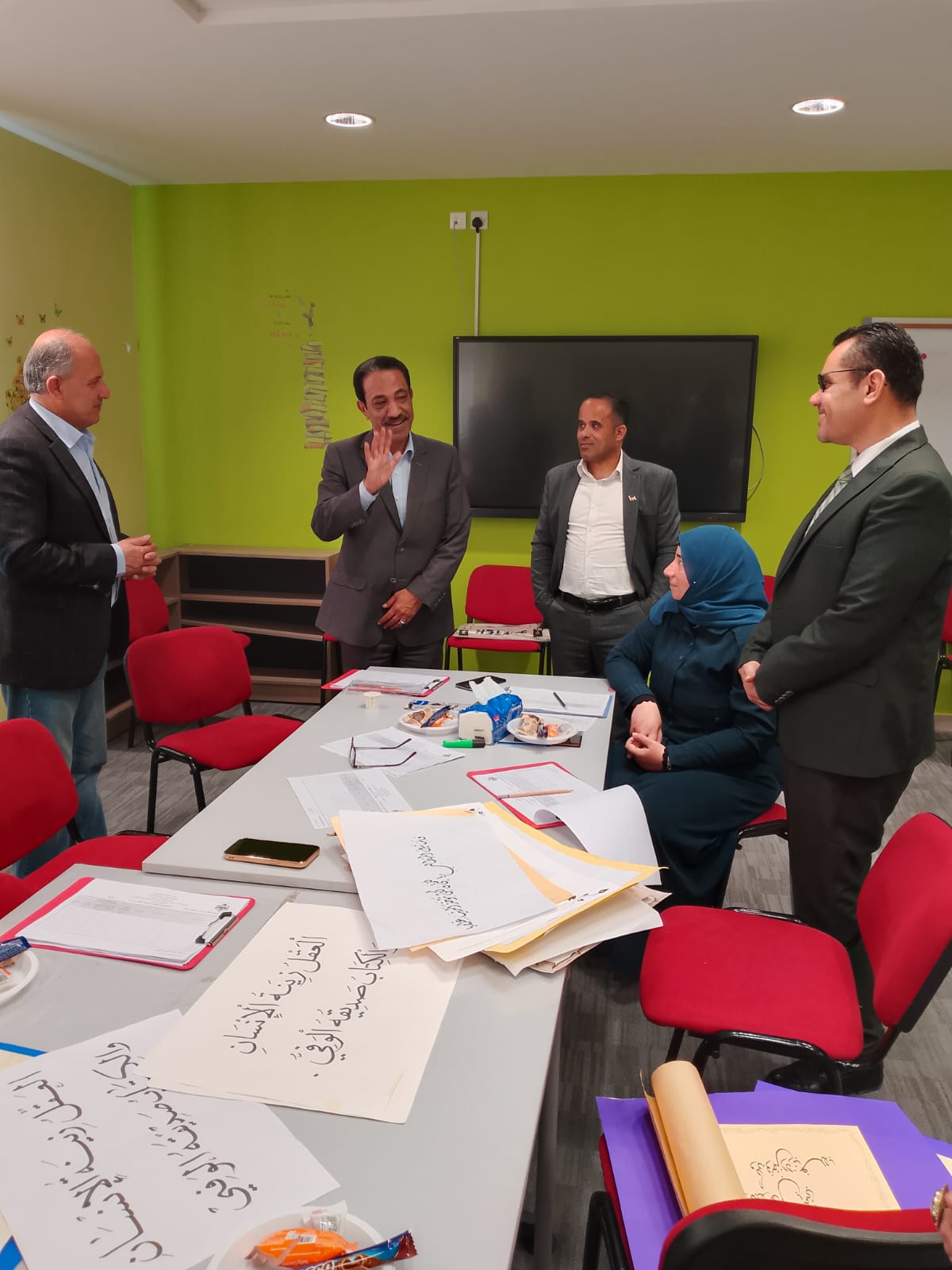 مدير تربية الموقر يتابع مسابقة الخط العربي على مستوى الإقليم ...صور