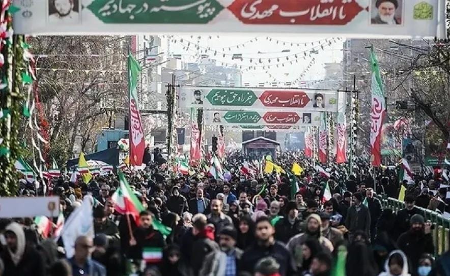 زلة لسان على الهواء تطيح بمدير تلفزيون إيراني.. ماذا قال؟